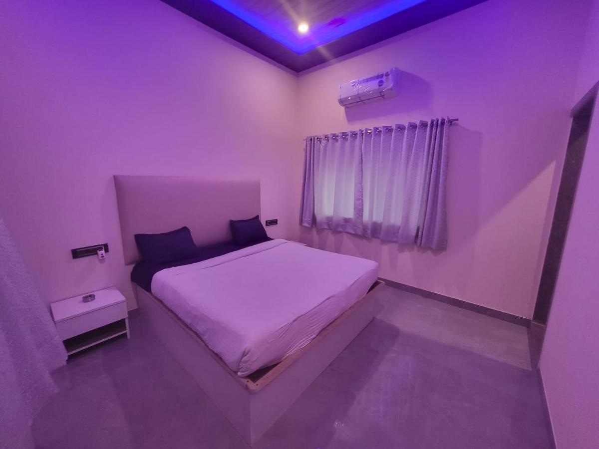 로나발라 Nazrana 2Bhk 빌라 외부 사진
